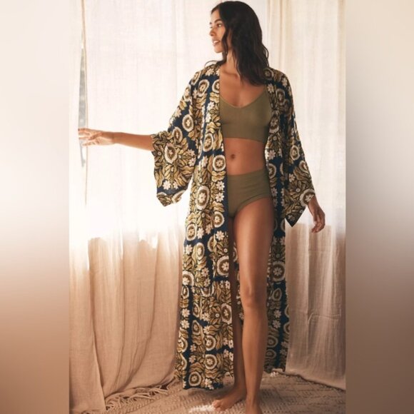 Anthropologie Kenzie parrot printed robe size M/L - Picture 1 of 11